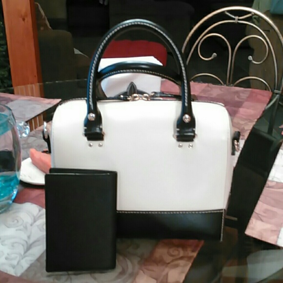 Kate Spade ♠ Wellesley Satchel - Picture 2 of 8